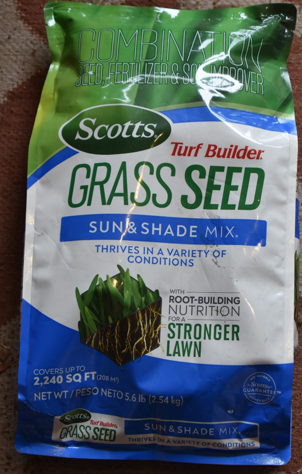SCOTTS Turf Builder Grass Seed SUN & SHADE Mix 5.6 lb
