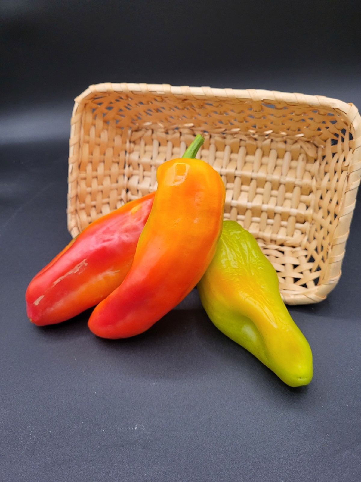 pepper cubanelle seeds organic non gmo heirloom 30 seeds free shipping