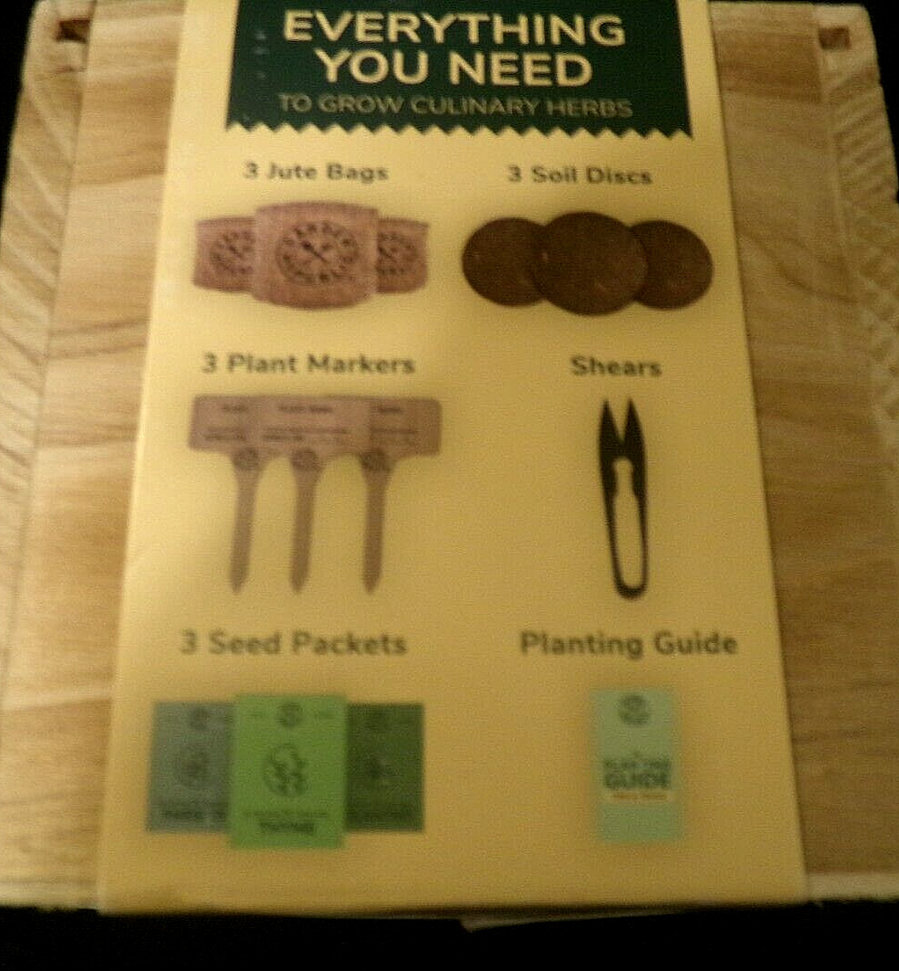 NWOT/NIB GARDEN REPUBLIC HERB GARDEN GROW KIT – Cilantro, Parsley, Thyme