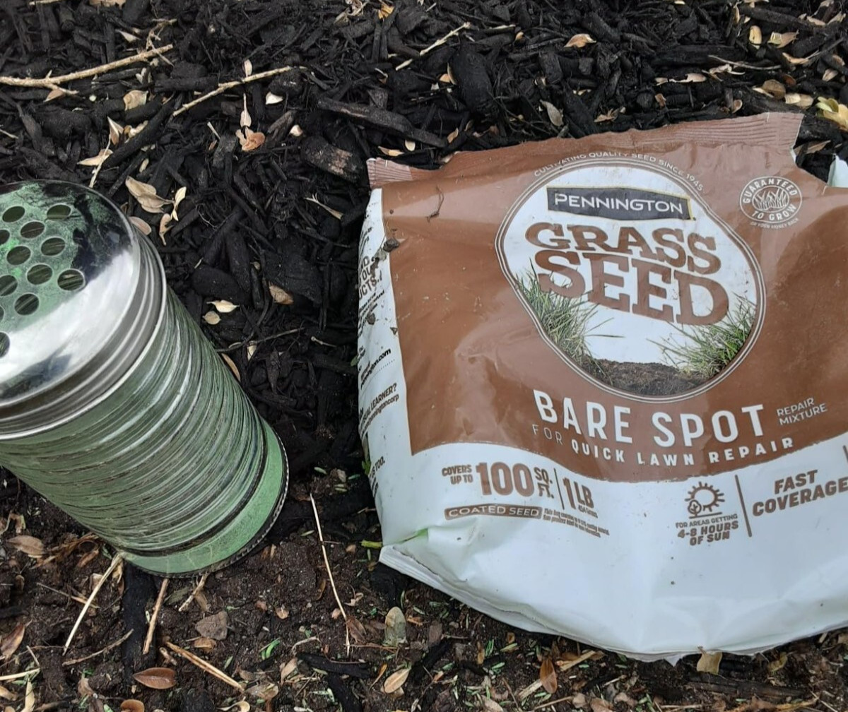 Pennington Bare Spot Repair Penkoted Grass Seed Mixture Central 1 lb Grass Seeds