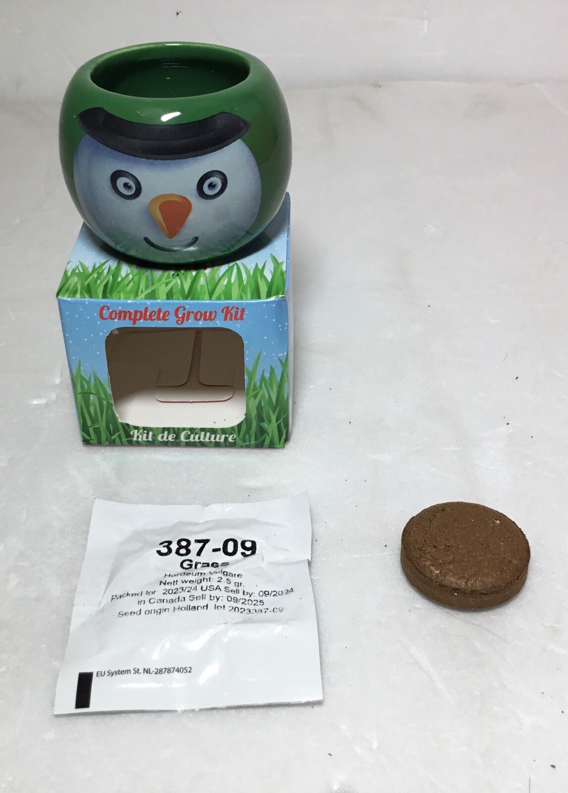 TOTALGREEN 2″ CHILD GRASS GROW KIT CHOOSE: SANTA, REINDEER, SNOWMAN, PENGUIN
