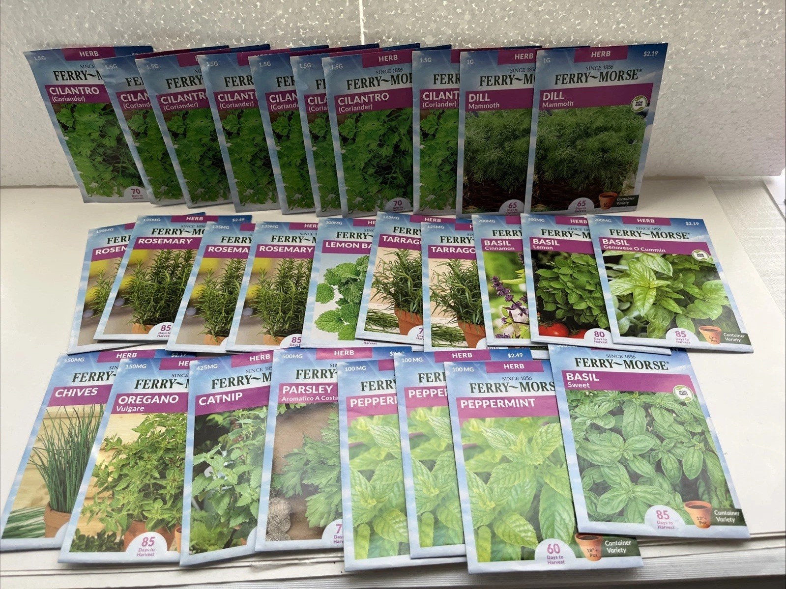 Ferry-Morse Lot Of 28 Mixed Herbs
