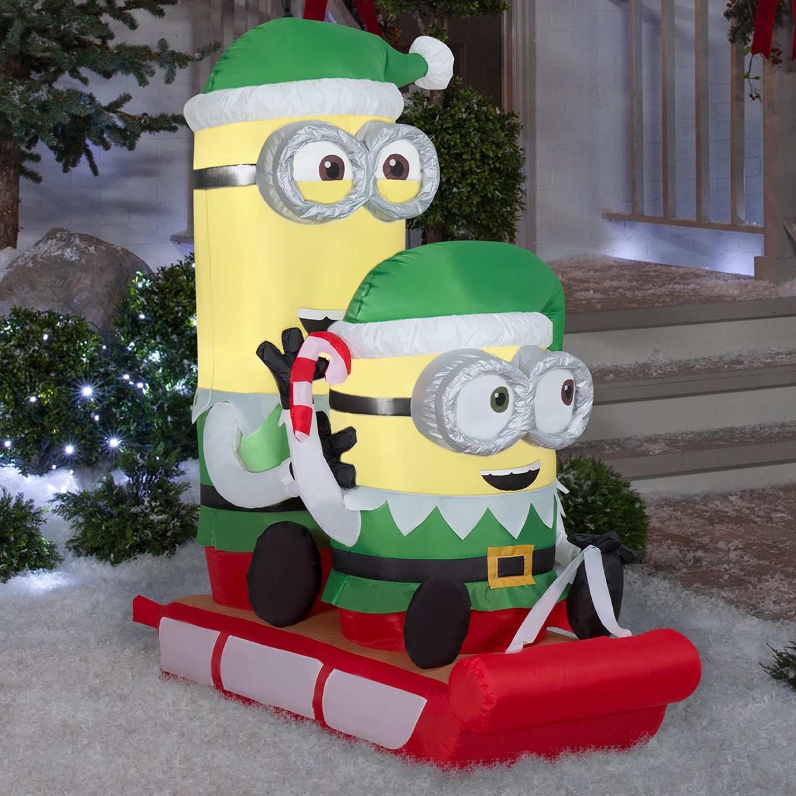Gemmy Christmas Airblown Inflatable Minions on Sled Scene Universal, 4.5 ft