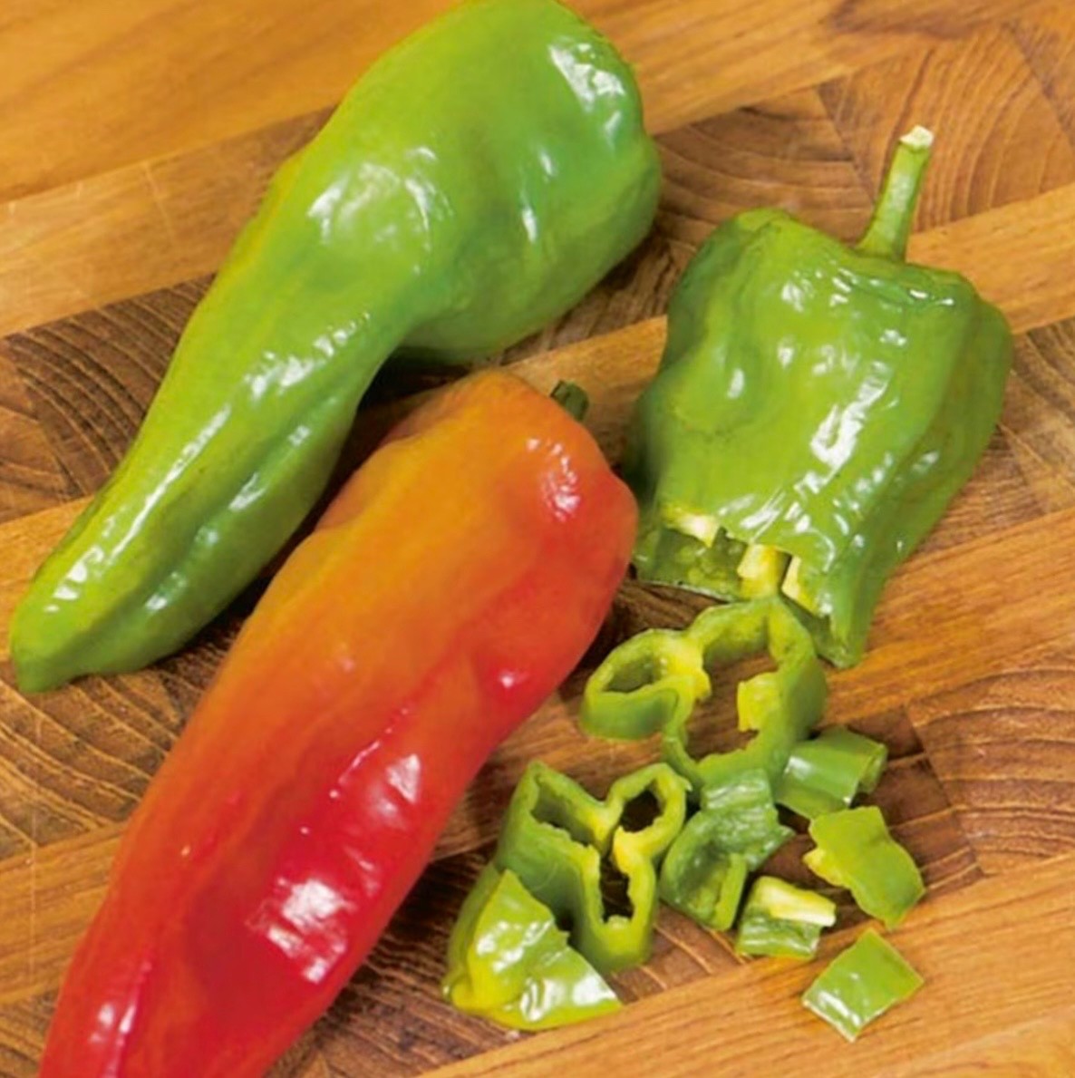 20+ Fresh Organic Cubanelle Pepper Seeds, Sweet Mild Italian, Non-GMO Heirloom
