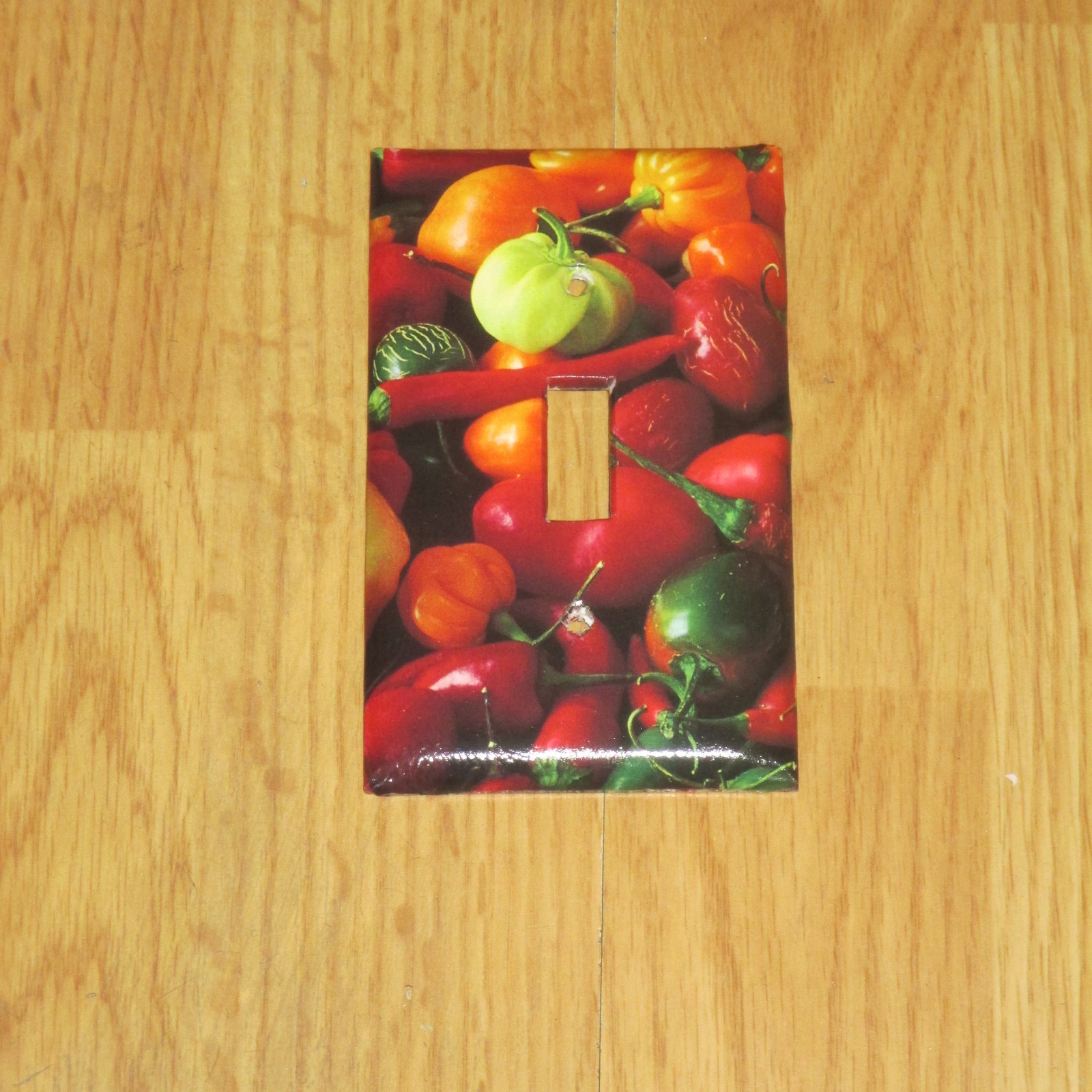 HOT PEPPERS from GARDEN for a COUNTRY KITCHEN Light Switch Cover Plate #1