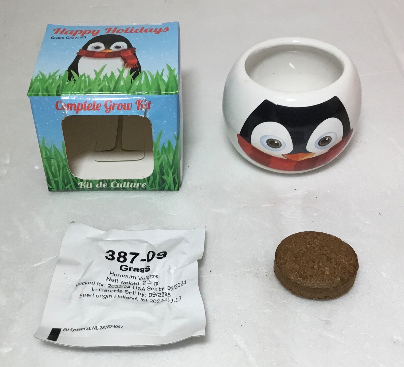 TOTALGREEN 2″ CHILD GRASS GROW KIT CHOOSE: SANTA, REINDEER, SNOWMAN, PENGUIN