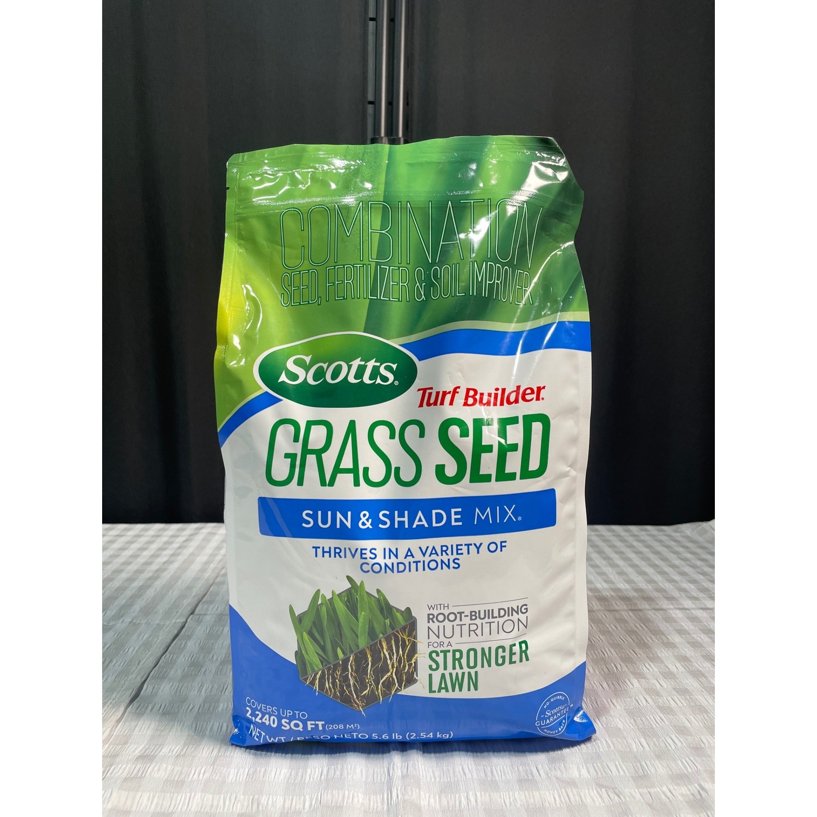 Scotts Turf Builder Grass Seed Sun & Shade Mix 5.6 lb Covers 2240 Sq Ft