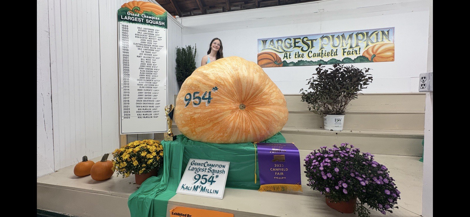 Atlantic Giant Pumpkin Seeds 954 McMillin 25’(2177 Ford X 2731 Stelts)$35