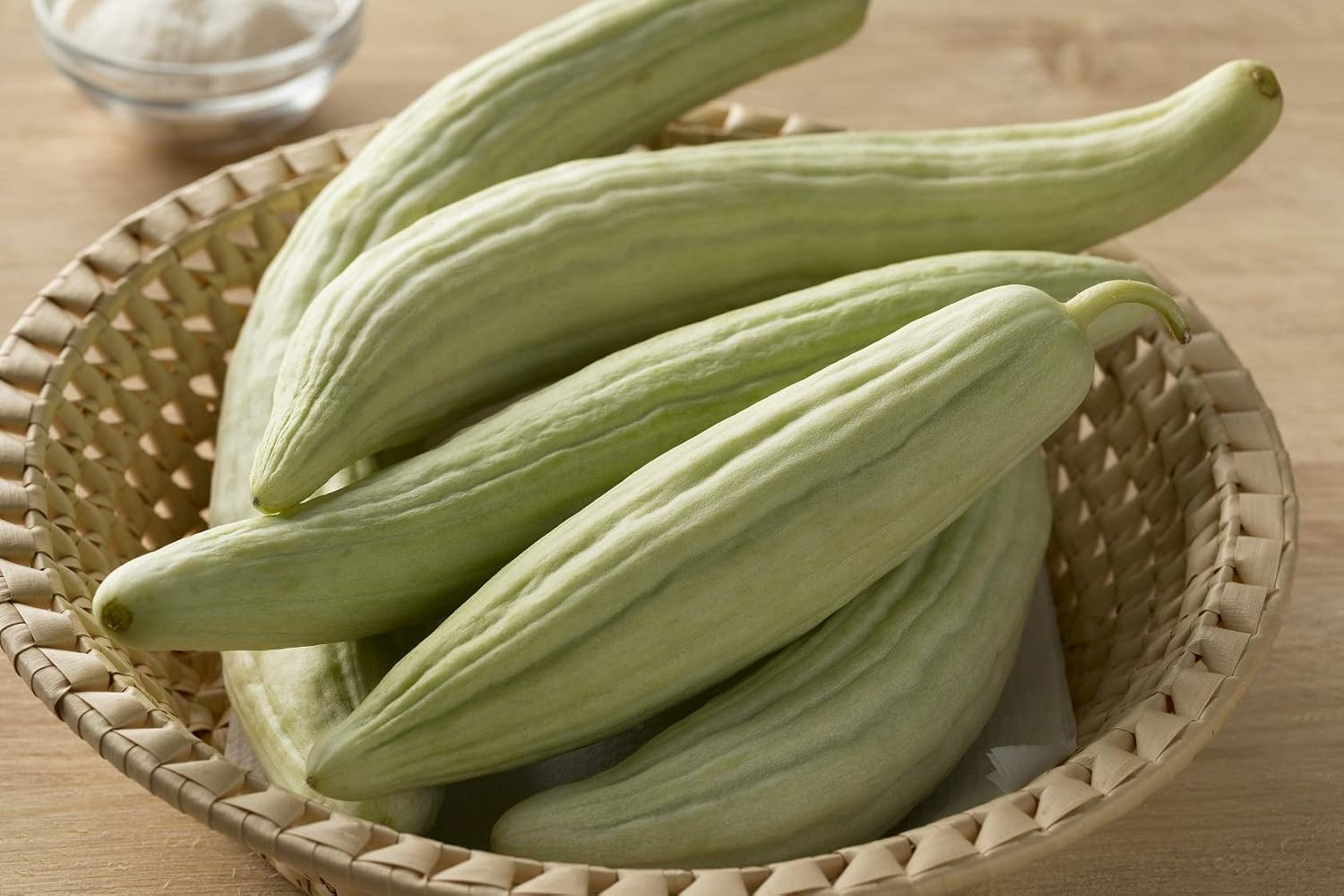 Armenian Yard-Long Cucumber Seeds – Non-Gmo – 4 Grams, Approximately 130 Seeds