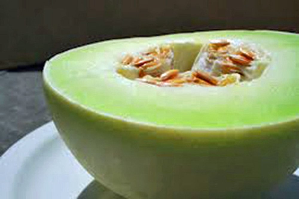 Honey Dew Melon Seeds, 100 Count Seed Pack, Heirloom, A Sweet Melon.