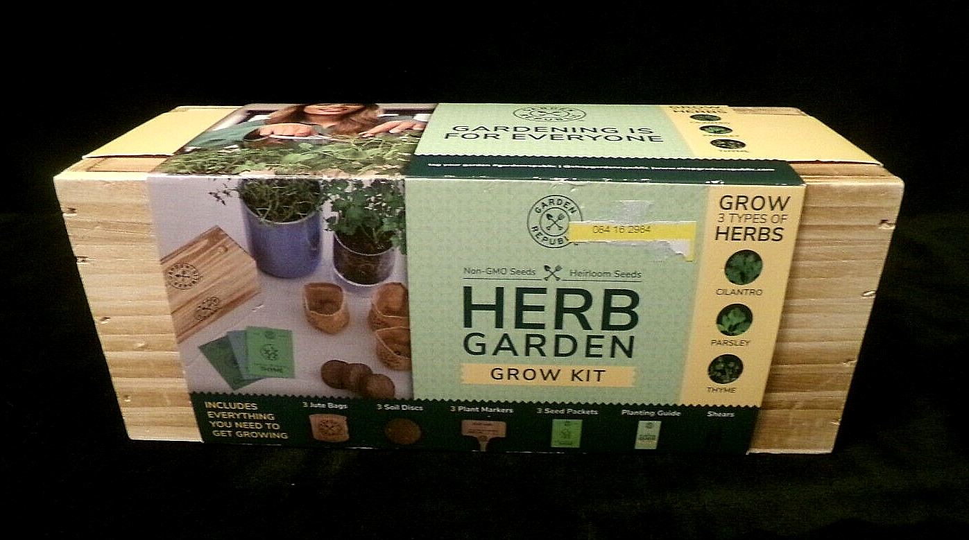NWOT/NIB GARDEN REPUBLIC HERB GARDEN GROW KIT – Cilantro, Parsley, Thyme