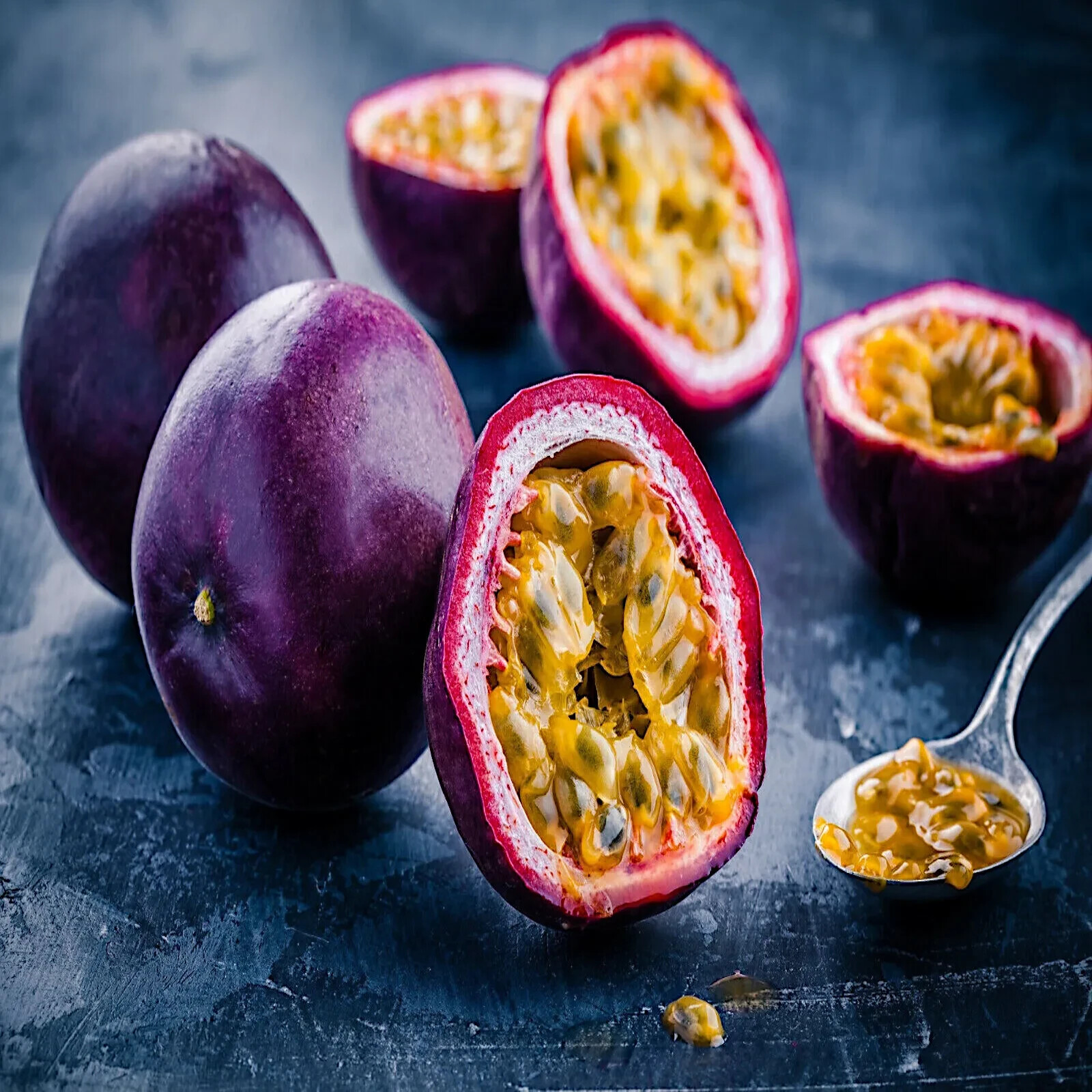 PURPLE PASSION FRUIT FLOWER 25 SEEDS Granadilla Passiflora edulis Garden Vine
